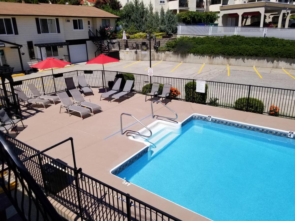 Osoyoos Lakeview Inn & Suites ภายนอก รูปภาพ