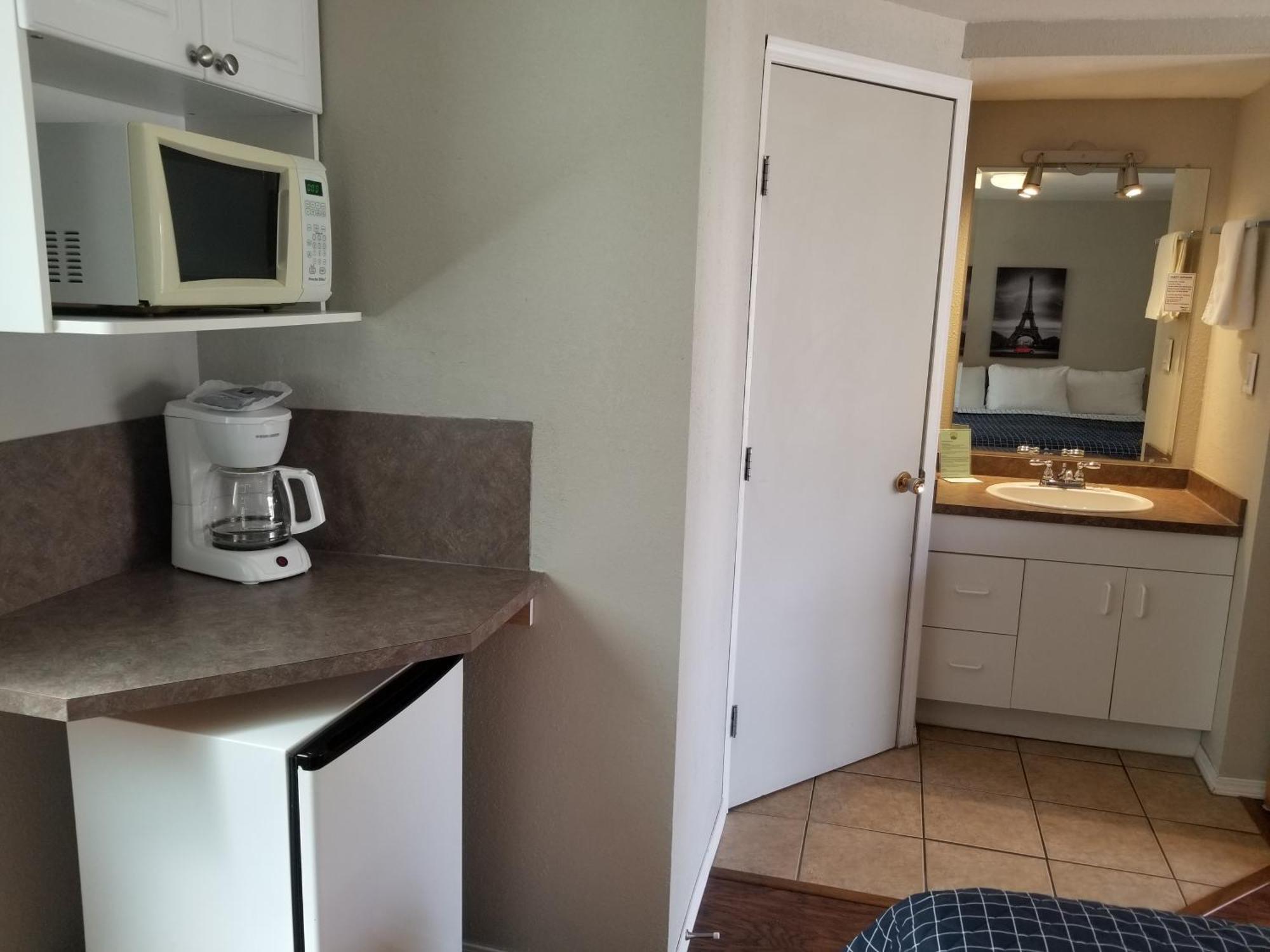Osoyoos Lakeview Inn & Suites ห้อง รูปภาพ